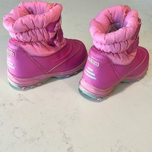 L.L. Bean waterproof winter boots. Toddler size 8. Used in good condition.